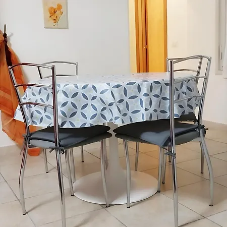 Casa La Maison De Losyram Art Salerno