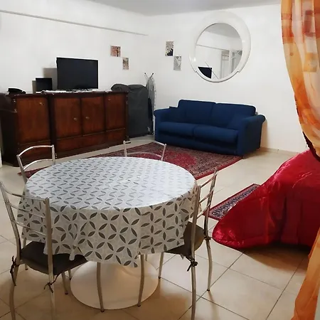 Affittacamere Casa La Maison De Losyram Art